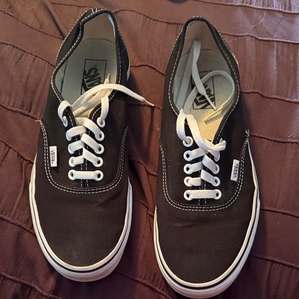 Vans Unisex Black and White Canvas Sneakers W11 M9.5